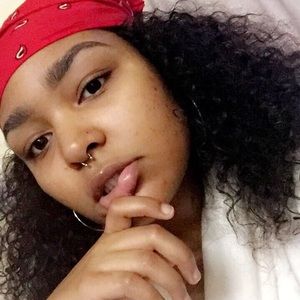 Meet your Posher, Sabrina